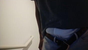 Encontrando A Vizinha Casada Na Escada Do Prédio