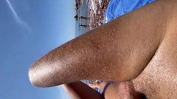 Bareback Beachside Creampie In Plain Sight