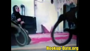 Secret Vintage Arab Homemaker’s Hidden Webcam Captures Her Mature Desires