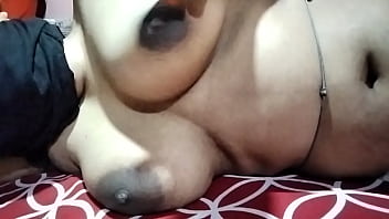 Lusty Mallu Bhabhi’s Desi Desires Unleashed