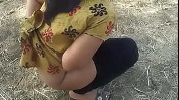 Mona’s Wild Indian Aunty Squats And Pisses Outdoors