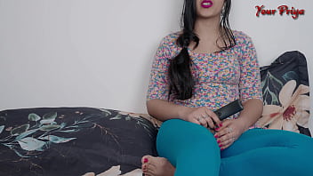 भड़की देसी सौतेली बहन हिंदी ऑडियो में देखकर खड़ा लंड उत्तेजित हो गई