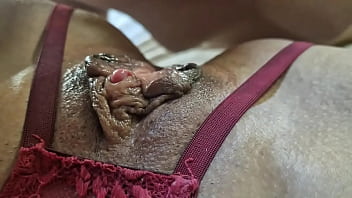 Follada Casera Con Una Milf Y Un Chorro De Leche Dentro