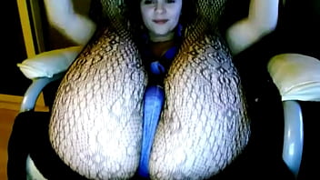 Hot Babe Getting Off Live On Cam For You