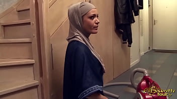 Salima Akim Gets Her Asshole Pounded Raw