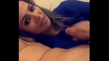 Sultry Desi Beauty’s Mouthwatering Deep Throat