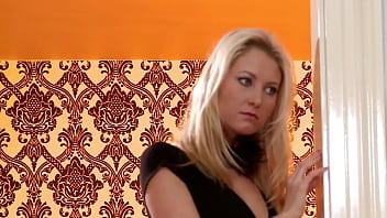 Sizzling Blonde Susan Snow’s Wild Ride: Tongue, Cock, And Deep Thrusts Unleashed