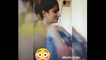 Desi Milf’s Sultry Curves