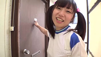 貧乳パイパンのまみちゃんはパパとお兄ちゃんの玩具