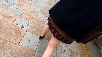 新宿の黒髪清楚系cちゃんが制服ミニスカで魅せる美脚フェティッシュ 電車内でパンチラ盗撮から自宅侵入・睡眠姦まで中出しプレイ