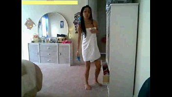 Filthy Indonesian Slut’s Live Cam Show