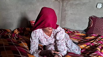 Desi Bhabhi Honeymoon Ki Subah Bhaiya Ke Saath Chudai Karte Hue