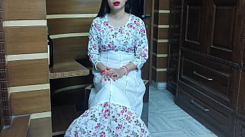 सुतेले भाई ने चोदकर सुनाया चुतड़िया की चीखों का असली मजा