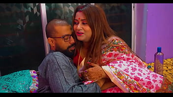 Sizzling Desi Wife Ravishes Her Man With Passionate Anniversary Lovemaking