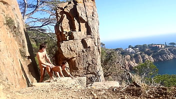 Sweaty Amateur Lovers Fucking Raw On A Public Trail