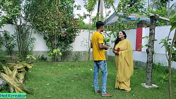 Desi Milf’s Raw Fuck With A Stranger, Begging For His Load Deep Inside