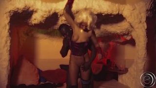 Julie Hunter Und Kookie Ryan In Einer Leidenschaftlichen Fickszene Voller Lust Und Verlangen