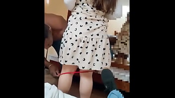 Depois De Ser A Puta Nas Conversas, Fui Encontrar Essa Vagabunda E O Final Vocês Já Sabem: Rola Grande E Grossa Socando Fundo Na Casada Enquanto O Corno Assiste De Joelhos.