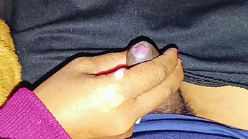 Tanteku Sangat Menyukai Kontol Yang Kecil Dan Imut