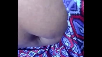 Desi Aunty’s Deep Navel Beckons With Forbidden Desire