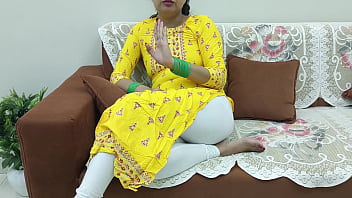 Meri Garmi Bhari Sauteli Maa Ne Apne Sautele Bete Ko Chod Kar Use Apna Yaar Bana Liya