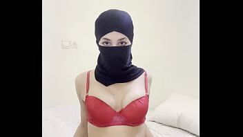 Unveiled Desires: An Arab Girl’s Forbidden Solo Pleasure And Intimate Self-exploration