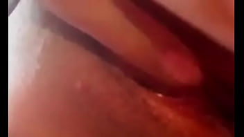 Mi Puta Me Manda Un Video Caliente Masturbándose Y Rogando Por Mi Verga