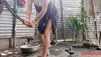 A Country Slut Gets Pounded Outside By Her Man’s Buddy