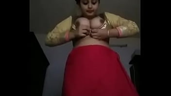 I Crave More Videos Of This Sizzling Bhabhi