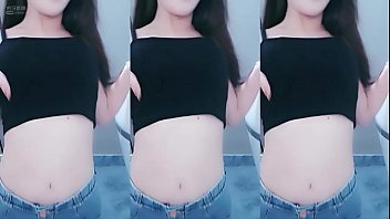 Điệu Nhảy Rung Lắc Mông Gợi Tình Của Cô Gái Trung Quốc