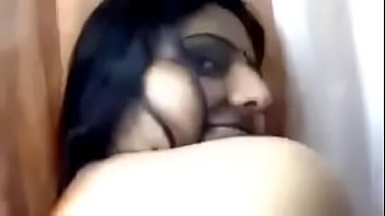 Luscious Desi Beauty With Curves That Mesmerize