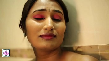 Sultry Indian Beauty’s Steamy Bathroom Affair Captured In Leaked Mms