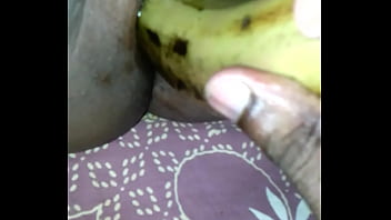 Sultry Tamil Temptress Teases Her Throbbing Banana