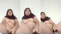 Ukhti Toge Menggoda Memeknya Dengan Terong Yang Menggairahkan