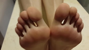 Exquisite Oriental Toes, Delicately Curled And Tempting