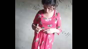 Sultry Desi Babe Awaits In The Bedroom
