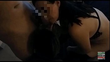 Trio Ardiente De Amigas Mexicanas: Fantasías Swinger Cumplidas Tras Un Beso Lujurioso A Tres Bocas