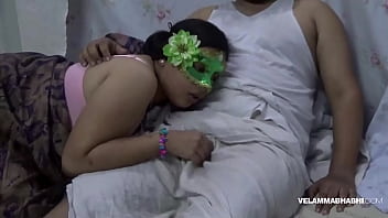 Voluptuous Indian Milf Bhabhi Velamma Gives Intense Oral Pleasure