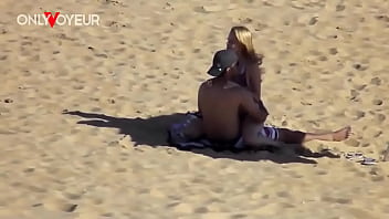 Exposed On The Shore: Young Lovers’ Risky Public Tryst