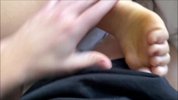 Exploring My Petite Stepsister’s Delicate Soles And Tender Entrance – Willow Ryder – Family Therapy – Alex Adams