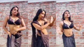 Busty Desi Babe Grinding And Twerking For Thirsty Viewers