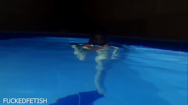 Sultry Helen’s Late-night Poolside Drive In A Revealing Swimsuit