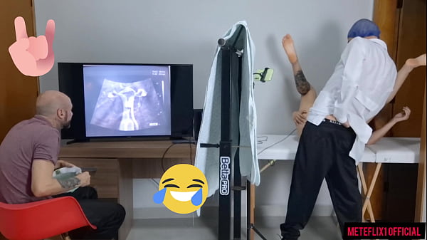 Esposa Safada é Levada Pelo Corno Para Ultrassom Em Consultório De Fundo De Quintal!