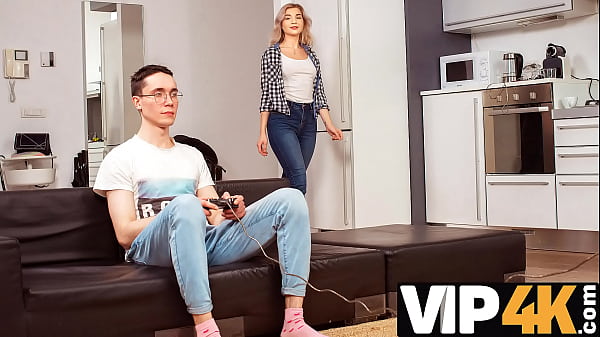 Petite Stepsister’s Tight Pussy Pounded By Hung Stepbrother