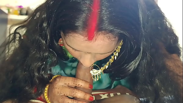 Desi Sasur’s First Time With Bahu In The Bedroom: Raw And Dirty Talk