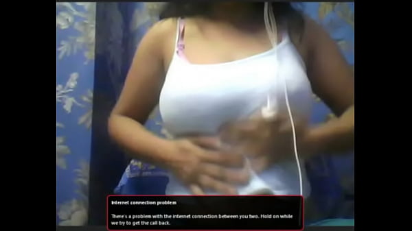 Mature Indian Auntie Reveals Her Ample Bosom On Live Cam In Hindi