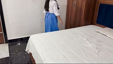 Desi Bhabhi Ki Garmi Bhari Raat: Pati Ke Saath Hindi Audio Mein Mazedaar Chudai Ki Kahani