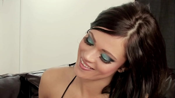Sultry Milf Alyssa Services A Thick Cock With Her Skilled Mouth