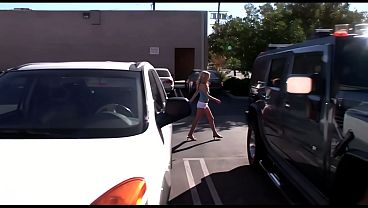 Mature Milf Hillary Scott Gives A Sloppy, Deep-throat Blowjob