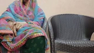 Desi Stud Pounds His Horny Auntie’s Greedy Pussy